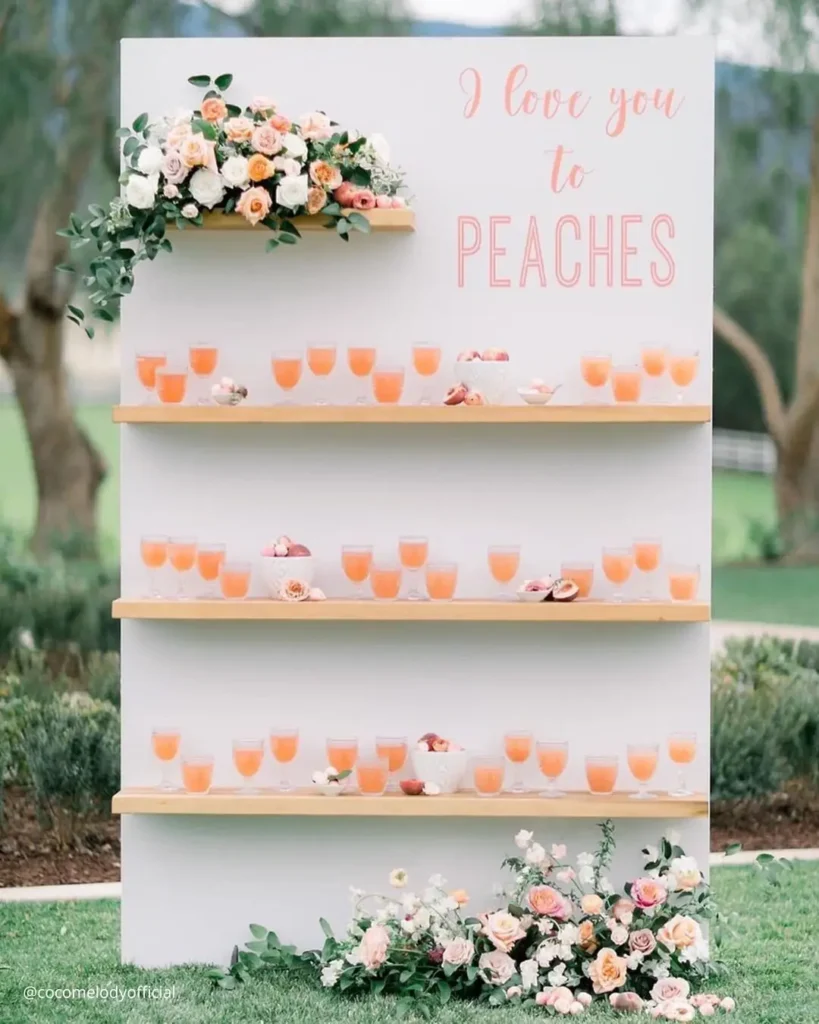 Tableau de mariage peach fuzz