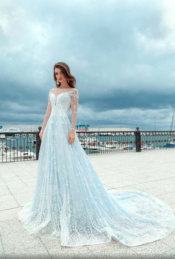 10 Hermosos vestidos azules para sentirte como cenicienta el dia de tu boda